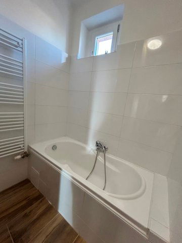 Eladó téglalakás, Pécsett 59.9 M Ft, 2+1 szobás