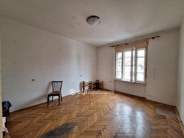 Eladó téglalakás, Budapesten, X. kerületben 36.9 M Ft, 1 szobás