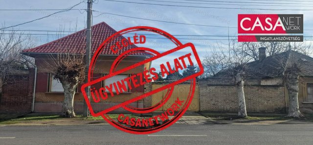 Eladó családi ház, Cegléden 59.9 M Ft, 3 szobás