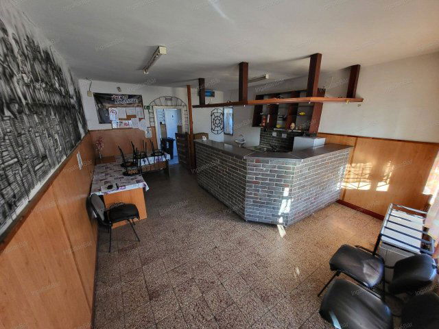 Eladó üzlethelyiség, Mátészalkán 30 M Ft