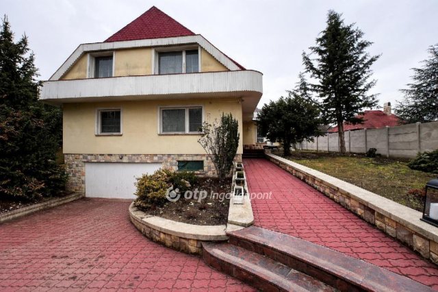 Eladó családi ház, Budapesten, XVII. kerületben 269.9 M Ft