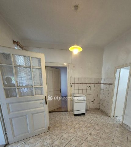 Eladó családi ház, Mezőlakon 24.9 M Ft, 2 szobás