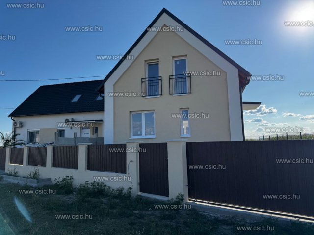 Eladó családi ház, Vácrátóton 89.9 M Ft, 4+1 szobás
