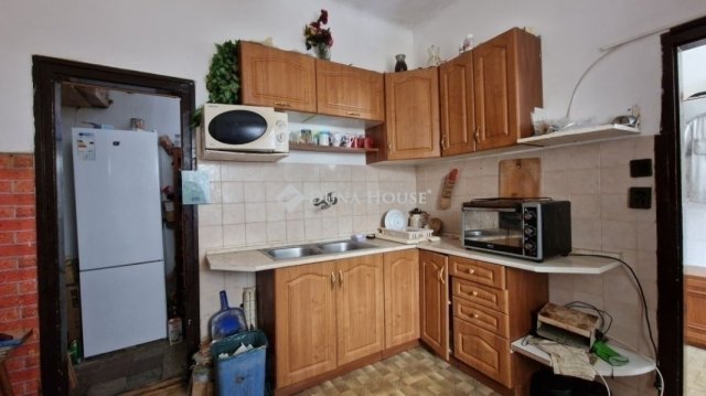 Eladó családi ház, Budapesten, XVI. kerületben 65 M Ft, 4 szobás