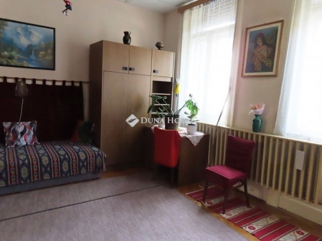 Eladó téglalakás, Budapesten, XV. kerületben 72 M Ft, 2 szobás