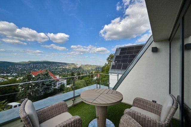 Eladó téglalakás, Budapesten, XII. kerületben, Istenhegyi úton