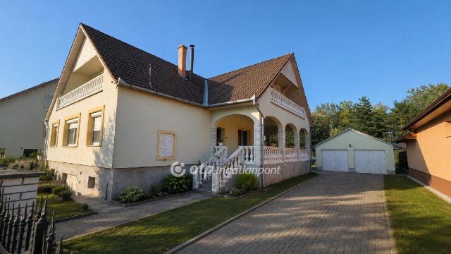 Eladó családi ház, Kunadacson 66 M Ft, 4 szobás