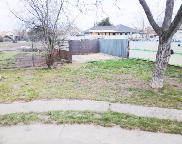 Eladó családi ház, Dabason 40.99 M Ft, 2 szobás