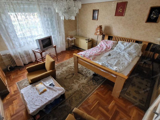 Eladó családi ház, Őrön 49.99 M Ft, 5 szobás