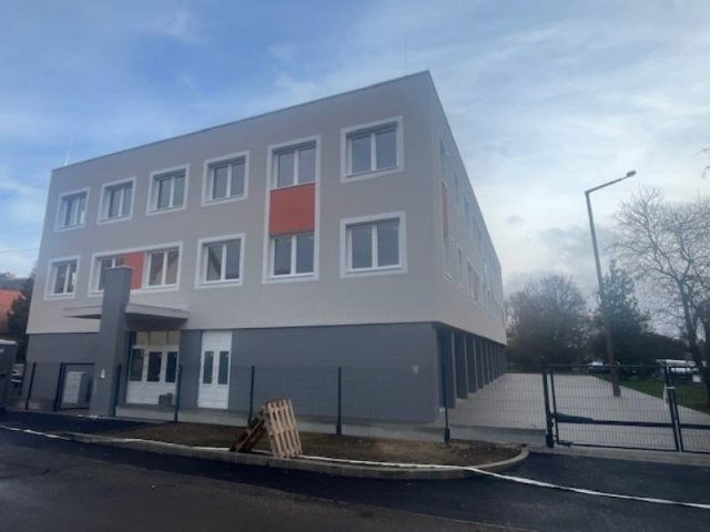 Eladó téglalakás, Miskolcon 65 M Ft, 2 szobás