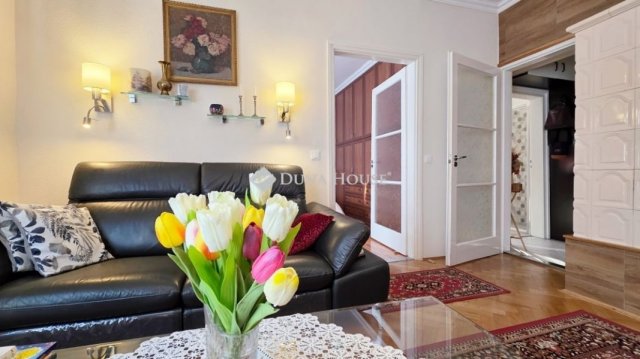 Eladó családi ház, Szombathelyen 96 M Ft, 6 szobás