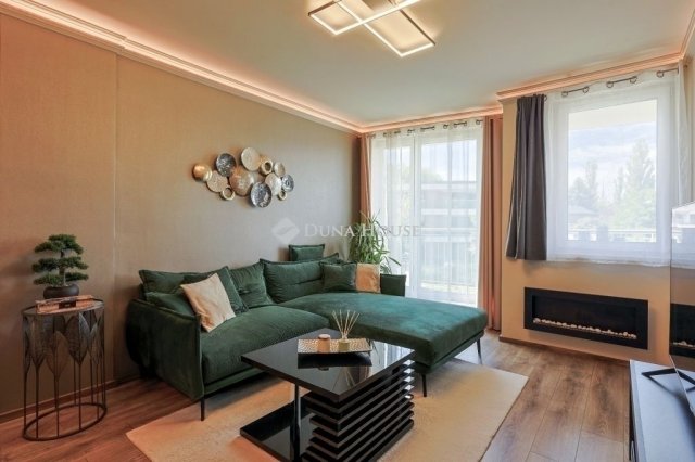 Eladó téglalakás, Budapesten, III. kerületben 119.9 M Ft