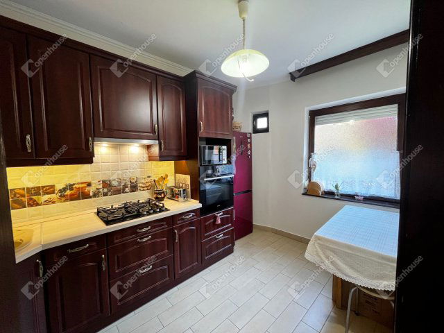 Eladó sorház, Debrecenben 199 M Ft, 5 szobás