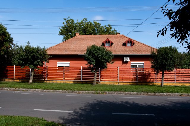 Eladó családi ház, Szigetváron 61.9 M Ft, 3 szobás