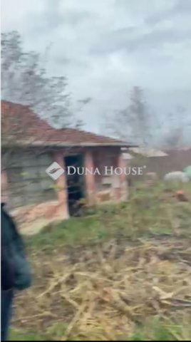 Eladó családi ház, Magyarhomorogon 3.8 M Ft, 2 szobás