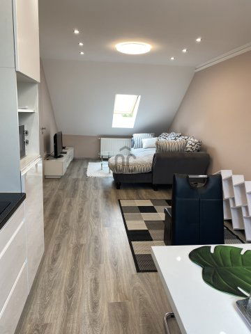 Kiadó téglalakás, albérlet, Szolnokon 160 E Ft / hó, 2 szobás