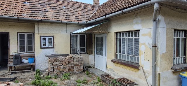 Eladó családi ház, Kurityánon 10.49 M Ft, 2 szobás