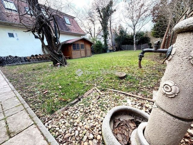 Eladó családi ház, Budapesten, III. kerületben 197.88 M Ft