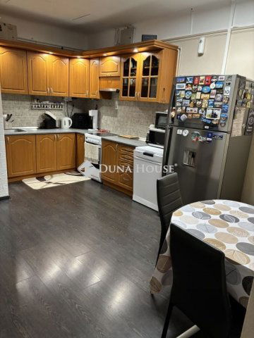 Eladó ikerház, Szigethalmon 67.5 M Ft, 3 szobás