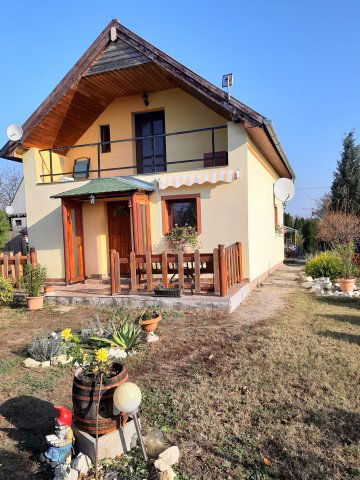 Eladó családi ház, Szabadbattyánban 42 M Ft, 2 szobás