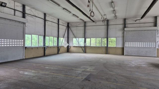 Kiadó ipari ingatlan, Kecskeméten 700 E Ft / hó