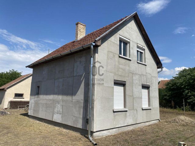 Eladó családi ház, Újszilváson 22.9 M Ft, 3 szobás