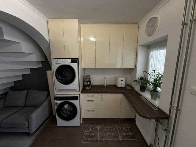 Eladó családi ház, Szolnokon 64.9 M Ft, 3 szobás