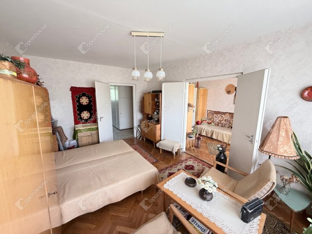 Eladó panellakás, Miskolcon 36.9 M Ft, 3 szobás