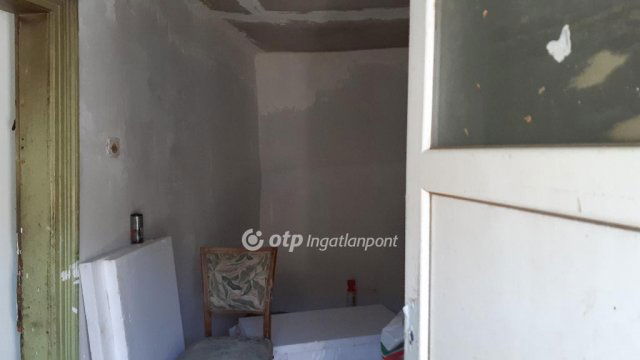 Eladó családi ház, Gerdén 4.8 M Ft, 2 szobás