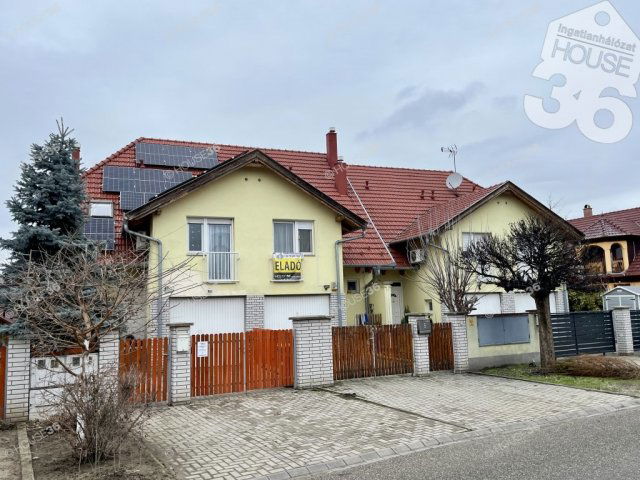 Eladó sorház, Kecskeméten 87.9 M Ft, 5 szobás