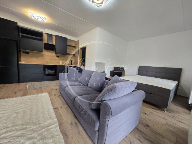 Eladó téglalakás, Pécsett, Fellbach utcában 39.9 M Ft, 1 szobás