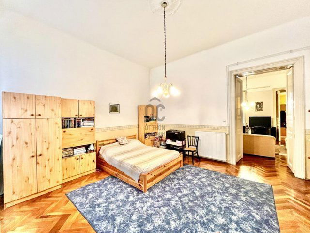 Eladó téglalakás, Budapesten, VI. kerületben 119.9 M Ft