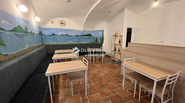 Eladó üzlethelyiség, Szombathelyen 39.4 M Ft