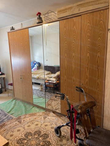Eladó panellakás, Oroszlányban 28 M Ft, 2 szobás