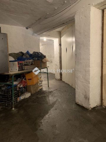 Eladó ipari ingatlan, Budapesten, IX. kerületben 12.3 M Ft