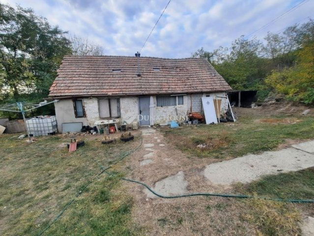 Eladó családi ház, Sülysápon 31.9 M Ft, 2 szobás