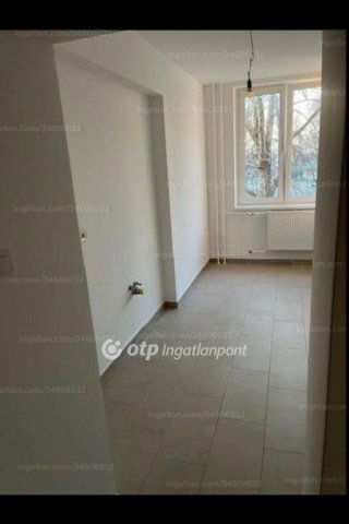 Eladó téglalakás, Hajdúnánáson 46 M Ft, 2+1 szobás