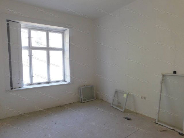 Eladó családi ház, Pusztakovácsin 56 M Ft, 4 szobás