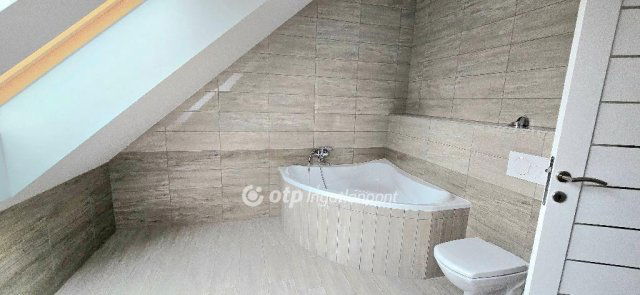 Eladó családi ház, Debrecenben 199.9 M Ft, 3 szobás