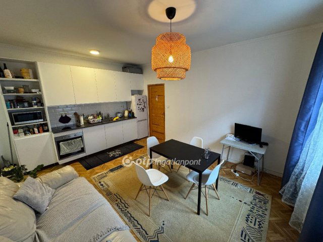Eladó téglalakás, Budapesten, IX. kerületben 93.9 M Ft, 3 szobás