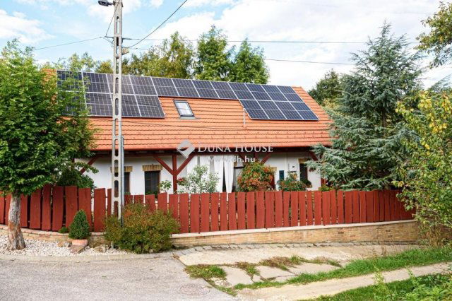 Eladó családi ház, Pilisszentkereszten 168 M Ft, 4 szobás