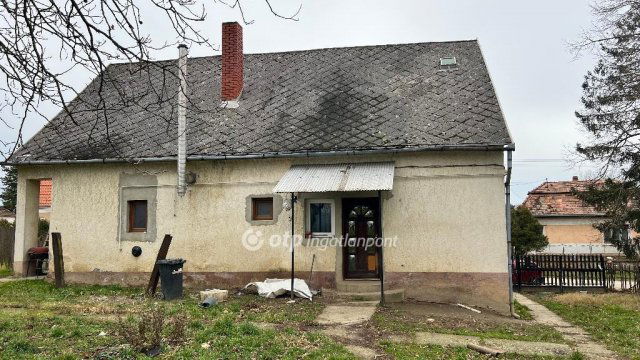 Eladó családi ház, Dabronyon 18 M Ft, 2 szobás