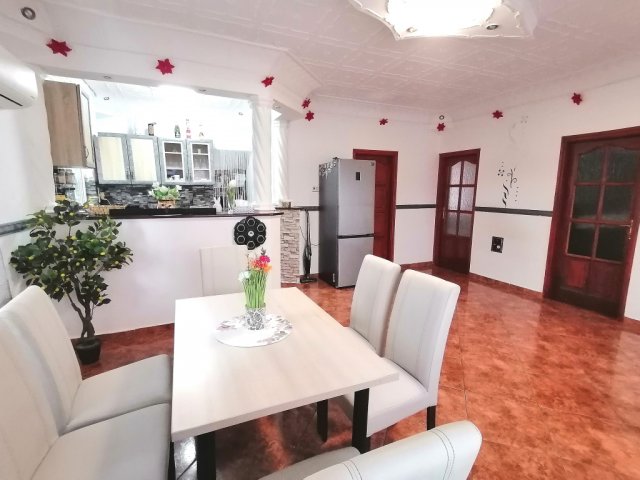 Eladó családi ház, Pusztaszabolcson 76.9 M Ft, 2 szobás