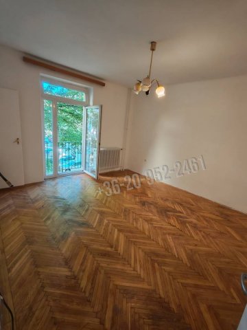 Eladó téglalakás, Tatabányán, Győri úton 31.9 M Ft