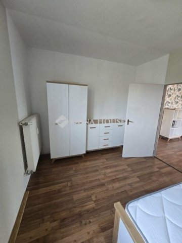 Eladó panellakás, Pécsett 52.5 M Ft, 2 szobás