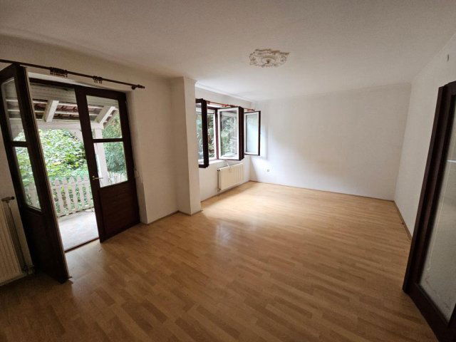 Eladó téglalakás, Kaposváron, Jutai úton 44.5 M Ft, 3 szobás