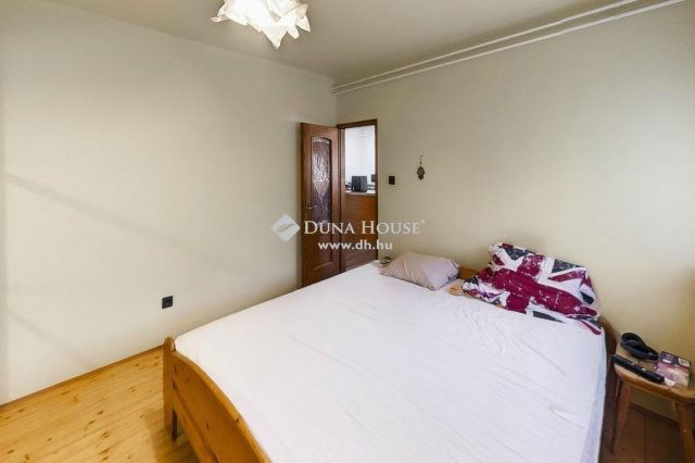 Eladó családi ház, Nagykőrösön 99 M Ft, 5 szobás