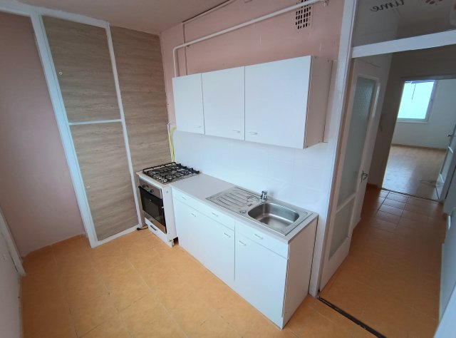 Eladó panellakás, Debrecenben, Csapó utcában 59.9 M Ft, 3 szobás