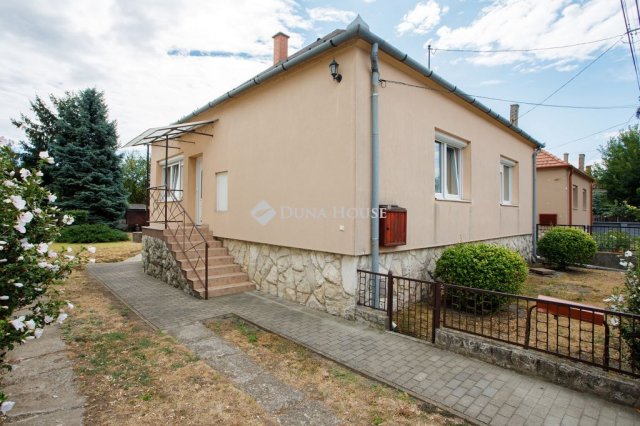 Eladó családi ház, Győrött 83.99 M Ft, 3 szobás