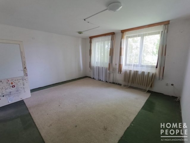 Eladó családi ház, Kübekházán 69 M Ft, 4+2 szobás
